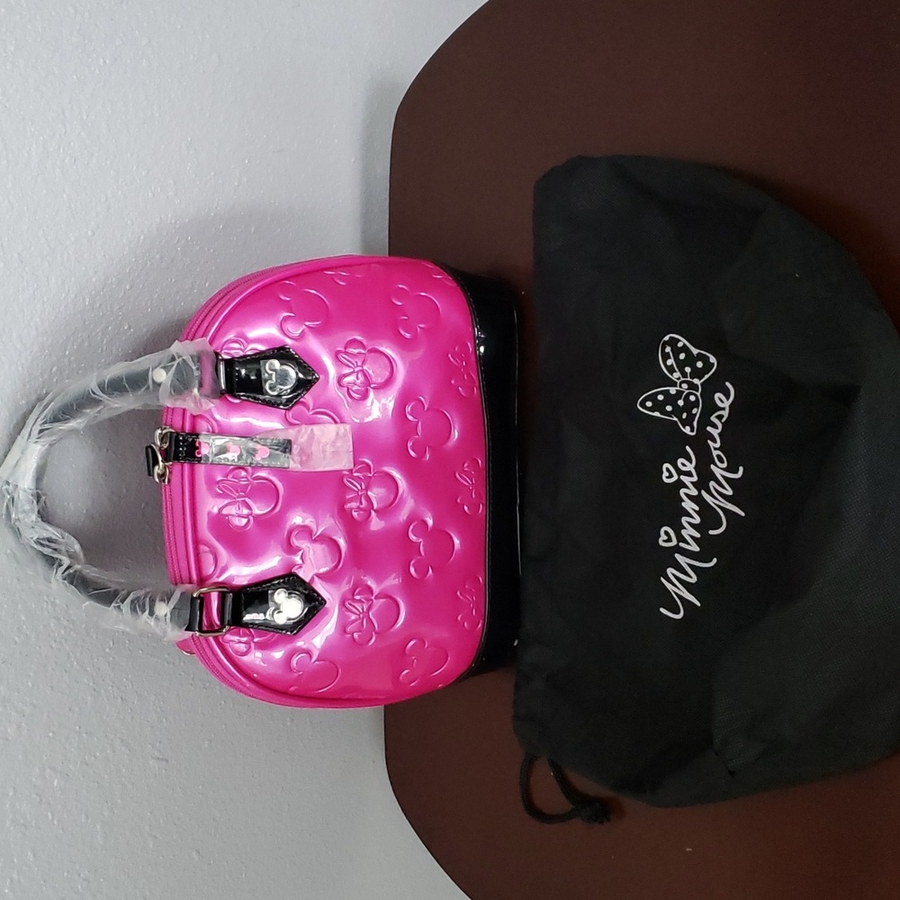 NWT - Disney Park exclusive Shanghai MINNIE handbag